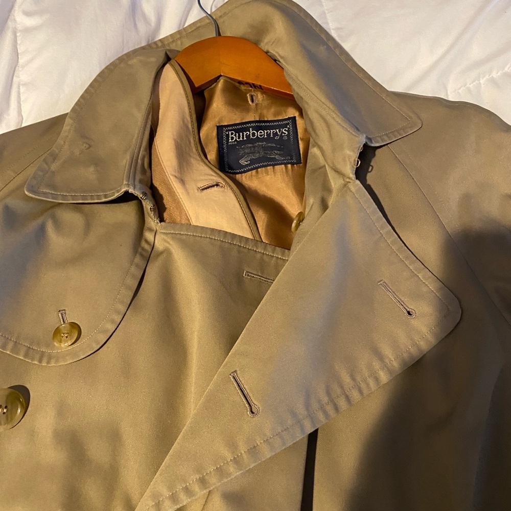 Vintage 80’s or 70’s Burberry Trench Coat Amazing Condition!